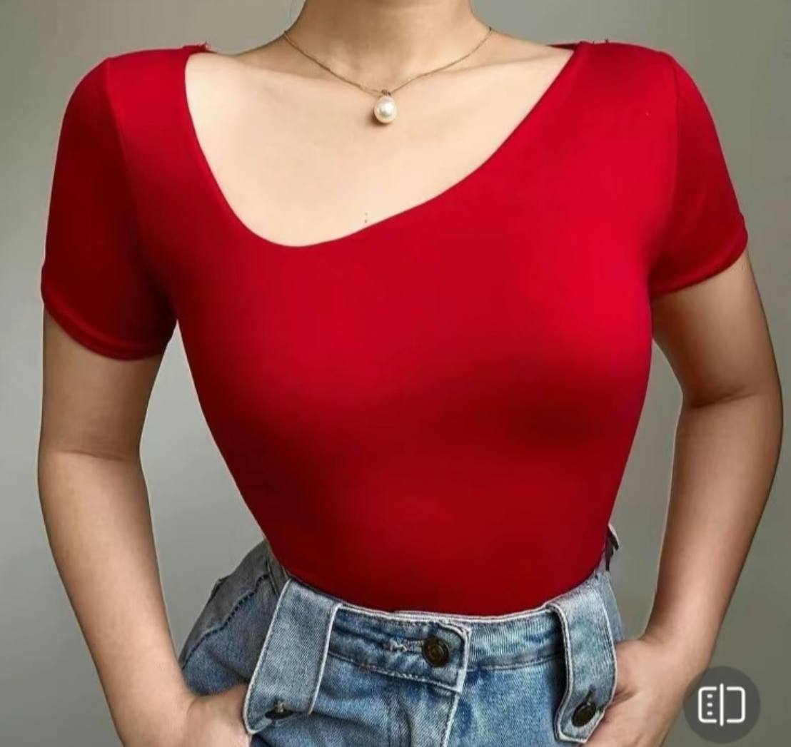 ZIG Crop Top- Body hugging top