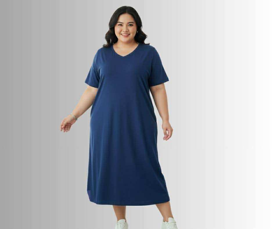 Plus Size Everyday Chic – V-Neck Dress with Functional Pockets